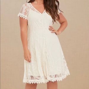 NWT Torrid Ivory Lace & Crochet Button Front Dress